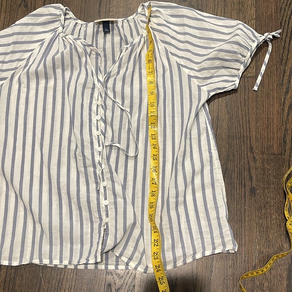 Universal threads blouse - Picture 5 of 5